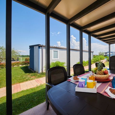 Stacaravan 6 personen - Comfort | 3 slaapkamers | 6 pers | Verhoogd terras | 2 badkamers | Airconditioning | TV