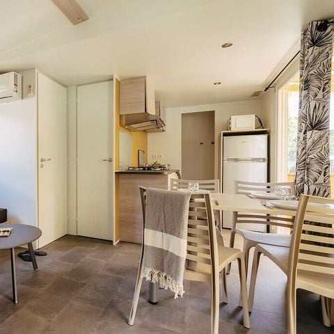 Stacaravan 4 personen - Premium | 2 slaapkamers | 4 pers | Terras | 1 badkamer | Airconditioning