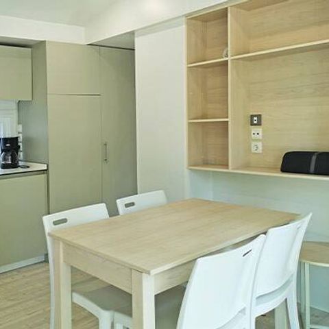 Stacaravan 4 personen - Mobile-home | Premium | 2 slaapkamers | 4 pers. | Verhoogd terras | 1 badkamer | Air-con.