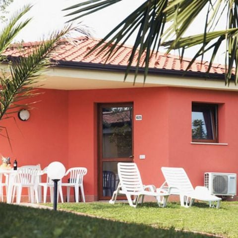 Bungalow 6 personen - 2 slaapkamers | 6 slaapplaatsen | Klein terras | 1 badkamer | Airconditioning | TV
