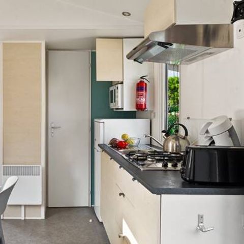 Stacaravan 4 personen - Mobile-home | Comfort | 2 Slaapkamers | 4 Pers. | Verhoogd terras | 1 Badkamer | Air-con.