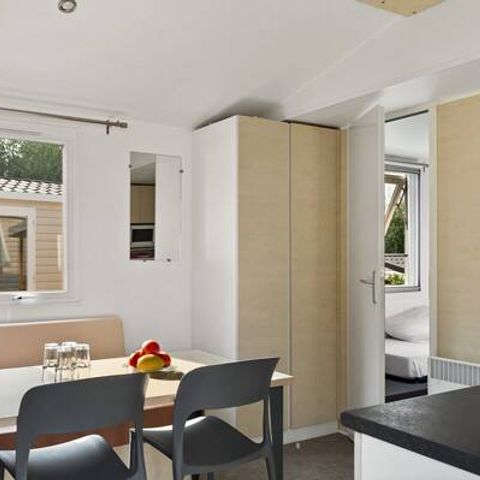 Stacaravan 4 personen - Mobile-home | Comfort | 2 Slaapkamers | 4 Pers. | Verhoogd terras | 1 Badkamer | Air-con.