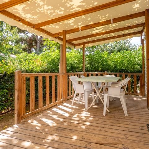 Stacaravan 4 personen - Mobile-home | Comfort | 2 Slaapkamers | 4 Pers. | Verhoogd terras | 1 Badkamer | Air-con.