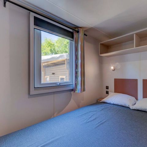 Stacaravan 6 personen - Comfort | 3 Slaapkamers | 6 Pers. |* Verhoogd terras | *1 Badkamer | Air-con.