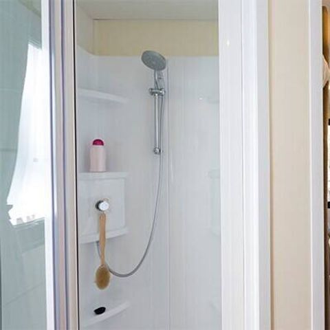 Stacaravan 2 personen - Comfort | Studio | 2 personen | Verhoogd terras | 1 badkamer | Airconditioning