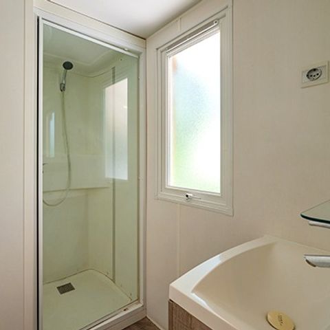 Stacaravan 6 personen - Klassiek | 3 Slaapkamers | 6 Pers. | Verhoogd terras | Airconditioning.