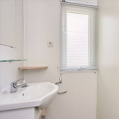 Stacaravan 4 personen - Comfort | 2 slaapkamers | 4 pers | Eenpersoons terras | Airconditioning