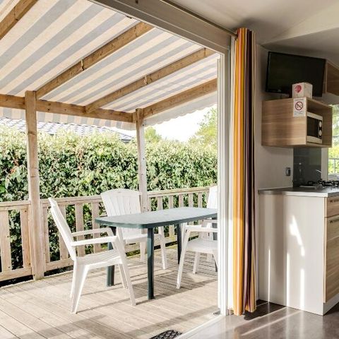 Stacaravan 6 personen - Klassiek 3 Kamers 4/6 Personen + TV