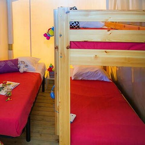 Tent 5 personen - Eco Lodge Tent | 2 Slaapkamers | 4/5 Personen | Enkel Terras | Geen Badkamer