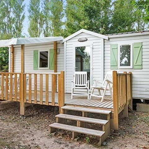 Stacaravan 4 personen - Mobile-home | Comfort | 2 slaapkamers | 4 pers. | Verhoogd terras | 2 badkamers | Airconditioning.