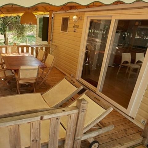 Stacaravan 6 personen - Premium | 3 Slaapkamers | 6 Pers | Verhoogd terras | Airconditioning | TV