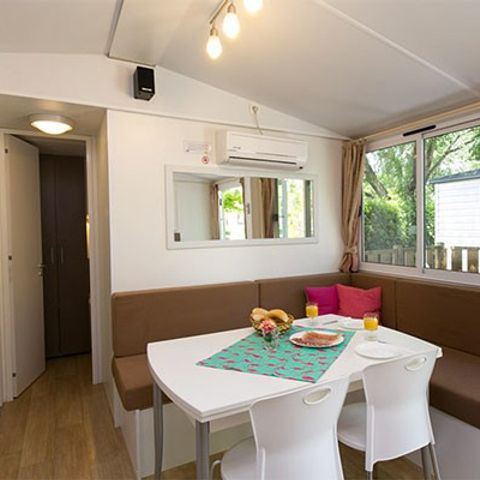 Stacaravan 6 personen - Klassiek | 3 Slaapkamers | 4/6 Pers. | Verhoogd terras | Airconditioning.