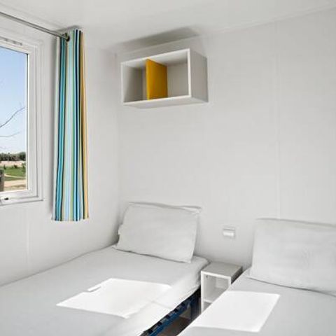 Stacaravan 6 personen - Stacaravan | Premium | 3 slaapkamers | 6 personen | Verhoogd, onoverdekt terras | 1 badkamer | Airconditioning