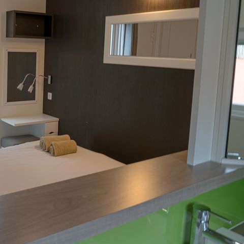 Stacaravan 2 personen - 08 - TAOS LUXE 1 CH 1 SDB - Bosquet