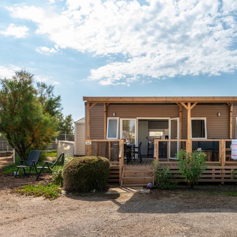 Stacaravan 4 personen - Stacaravan | Premium | 2 Slaapkamers | 4 Pers | Terras Lounge | Airconditioning | TV