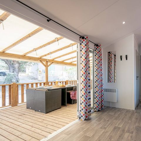 Stacaravan 8 personen - Stacaravan | Premium | 4 slaapkamers | 8 Pers | Terras Lounge | 2 badkamers | Airconditioning | TV