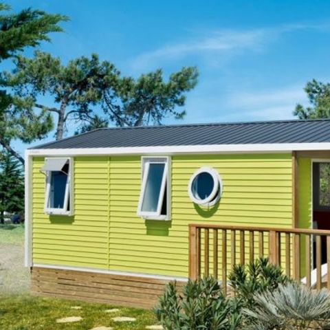 Stacaravan 4 personen - Confort 25m² (2 kamers) + TV + Terras - Zondag aangekomen