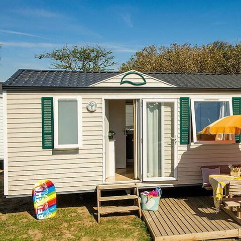 Stacaravan 4 personen - Stacaravan Homair Vacances op camping St Aygulf-Plage | Comfort | 2 Slaapkamers | 4 Pers | Terras single | Airconditioning