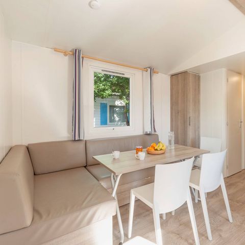 Stacaravan 4 personen - Stacaravan Homair Vacances op camping St Aygulf-Plage | Comfort | 2 Slaapkamers | 4 Pers | Terras single | Airconditioning