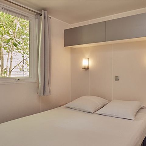 Stacaravan 6 personen - Klassiek | 3 Slaapkamers | 6 Pers. | Verhoogd terras | Airconditioning | TV