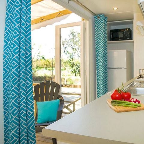 Stacaravan 8 personen - Premium | 3 slaapkamers | 6/8 Pers | Verhoogd terras | Airconditioning
