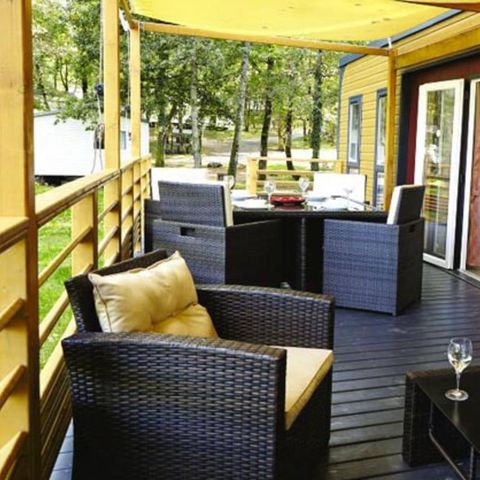 Stacaravan 8 personen - Ultiem | 3 slaapkamers | 6/8 Pers | Verhoogd terras | Airconditioning | TV