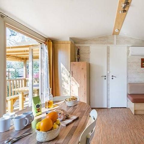 Stacaravan 8 personen - Ultiem | 3 slaapkamers | 6/8 Pers | Verhoogd terras | Airconditioning | TV