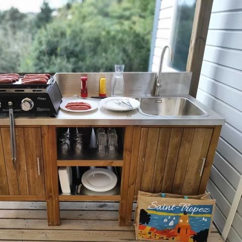Stacaravan 7 personen - Premium 3 slaapkamers Lounge met buitenkeuken