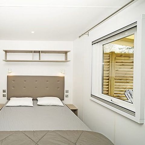 Stacaravan 8 personen - Mobile-home | Premium | 3 slaapkamers | 6/8 pers. | Verhoogd terras | 2 badkamers | Airconditioning.