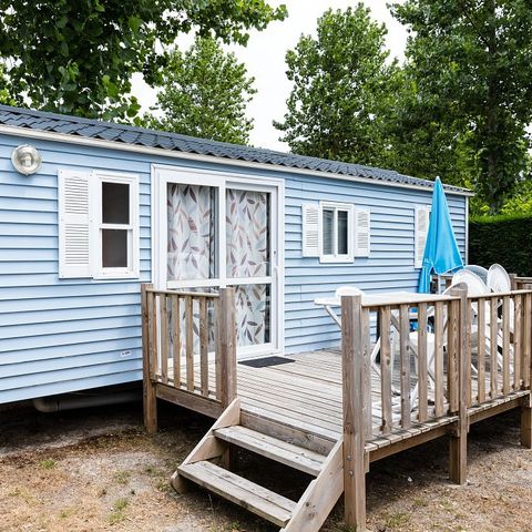Stacaravan 6 personen - Classic | 2 slaapkamers | 4/6 pers. | Overdekt verhoogd terras | Airconditioning.