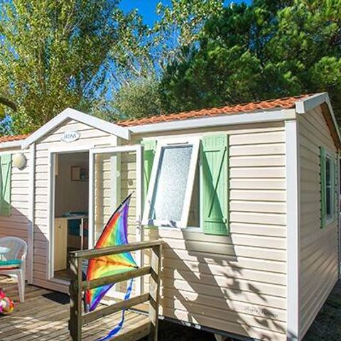 Stacaravan 8 personen - Stacaravan | Classic | 3 slaapkamers | 6/8 pers. | Overdekt verhoogd terras | Airconditioning.