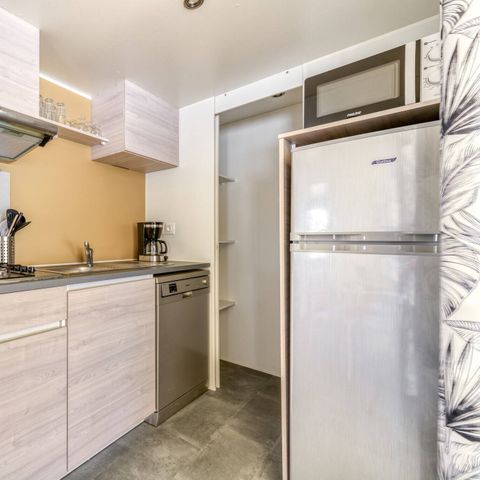 Stacaravan 4 personen - Stacaravan | Premium | 2 Slaapkamers | 4 Pers | Verhoogd terras | Airconditioning | TV