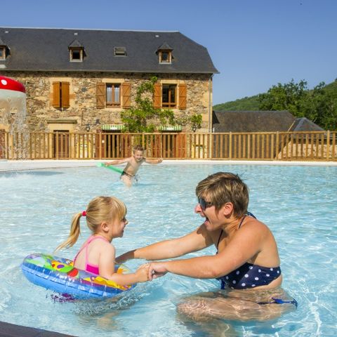 Camping Ushuaïa Villages Rives d'Olt et Aubrac - Camping Aveyron - Afbeelding N°2