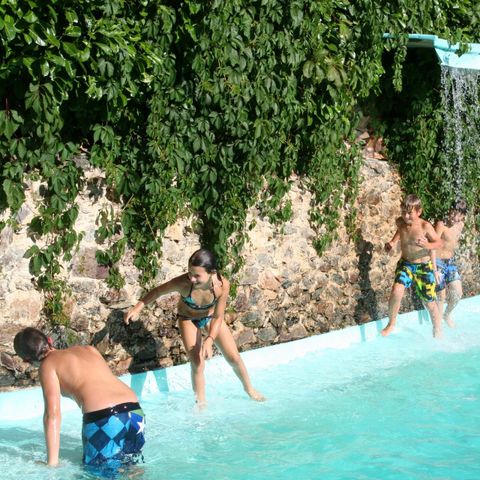 Camping Moulin de Chaules  - Camping Cantal - Afbeelding N°2