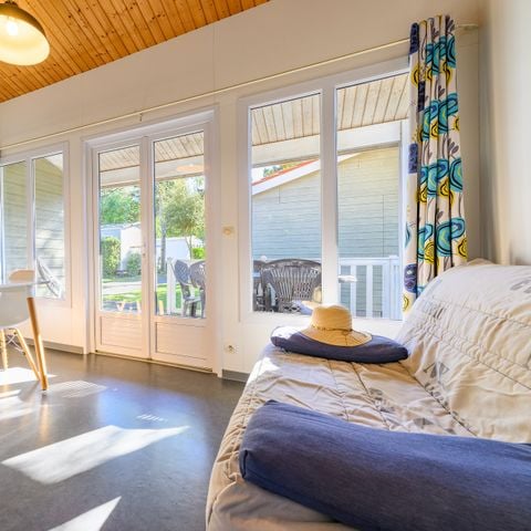 Chalet 4 personen - COMFORTABEL CHALET met 2 slaapkamers - 35 m² - terras - voor 4 personen