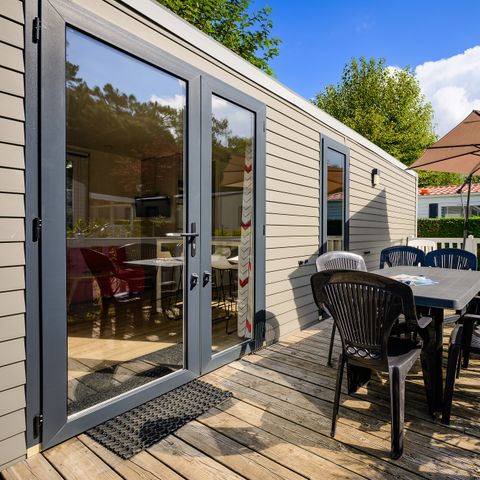 Stacaravan 6 personen - D/ COTTAGE CONFORT 3bed. 6 pers. - 35m2 - terras met parasol