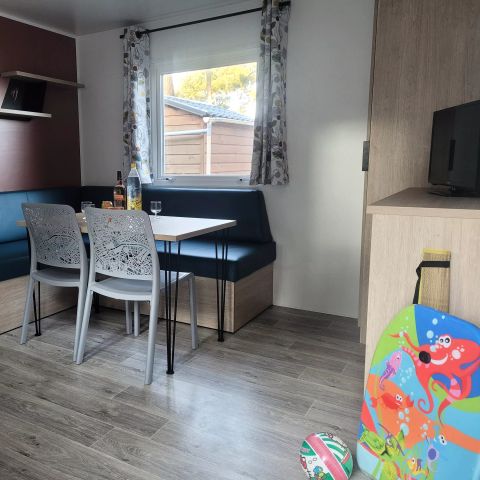 Stacaravan 4 personen - 3 Kamers 4 Personen + TV