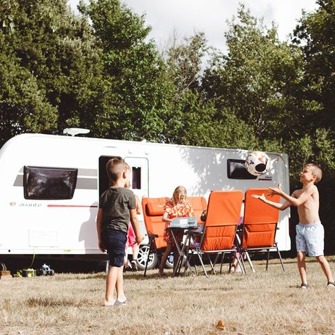 STAANPLAATS - Standaard 160-250m² CARAVAN OF TENT