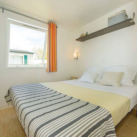 Stacaravan 6 personen - Klassiek | 3 slaapkamers | 6 pers | Enig terras | 1 badkamer