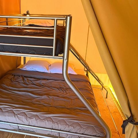 Bungalowtent 5 personen - ZONDER SANITAIRE VOORZIENINGEN