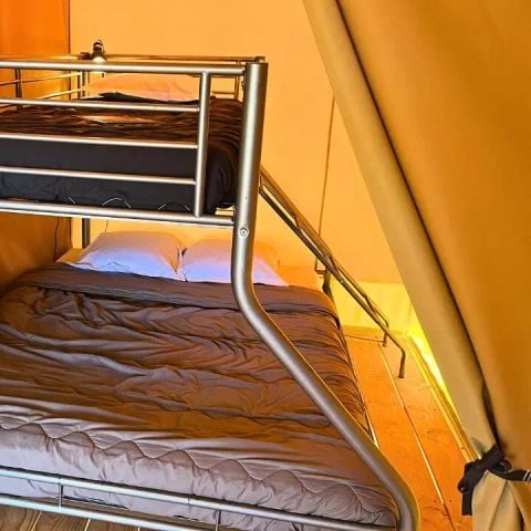 Glampingtent 5 personen - 3 kamers 5 personen zonder sanitair