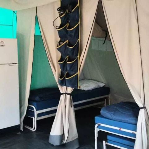 Tent 5 personen - 4-Room Navajo Tent voor 6 personen (4 volwassenen + 2 kinderen) Zonder sanitaire voorzieningen