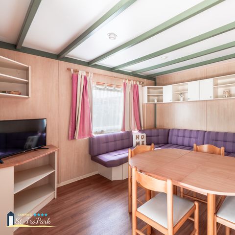Chalet 4 personen - Chalet Premium 35m² (2 kamers) + Airconditioning + Afwasmachine + Overdekt terras 12m² + Privé parkeerplaats