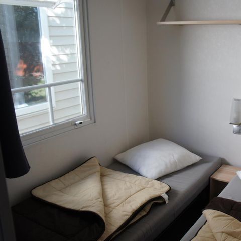 Stacaravan 7 personen - Stacaravan Premium 32 m² 3 kamers + terras 12m² halfoverdekt (9m²) + TV + airconditioning 6/7 pers