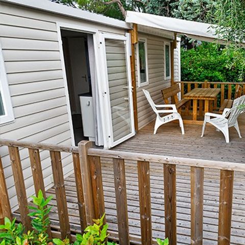 Stacaravan 4 personen - Klassiek | 2 Slaapkamers | 4 Pers. | Verhoogd terras | Airconditioning.