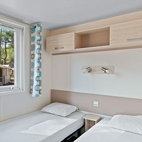Stacaravan 8 personen - Stacaravan | Classic XL | 3 slaapkamers | 6/8 pers. | Verhoogd terras | Airconditioning.