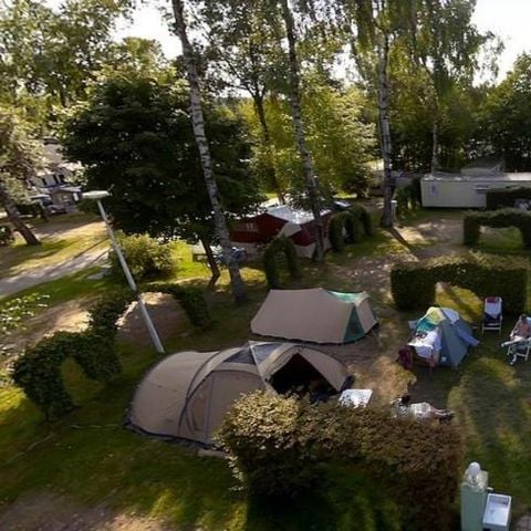 STAANPLAATS - GEDEELDE PLAATS 1 PERS 1 TENT + FIETS