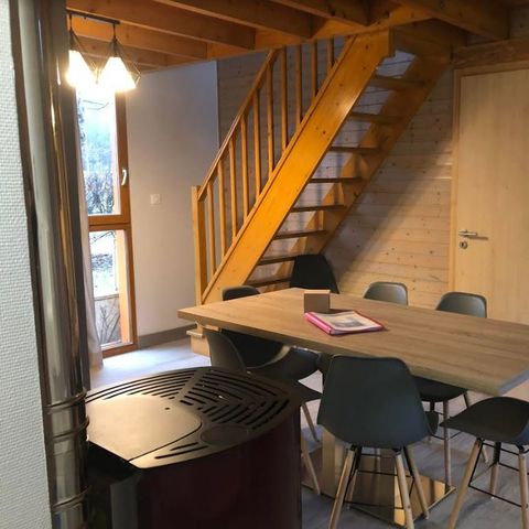 Chalet 8 personen - Vrije tijd TV - LV - LL - Bedlinnenpakket - BBQ - 2 badkamers