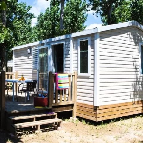 Stacaravan 4 personen - 3 Kamers 4 Personen Airconditioning + TV