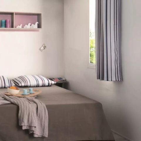 Stacaravan 6 personen - 4 kamers 6 personen Airconditioning + TV